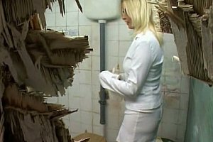 Nude pissing Porn